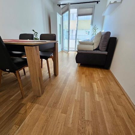 Stylish Apartment In Innsbruck + 1 Parking Spot Экстерьер фото